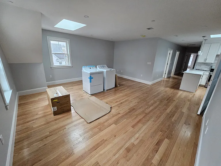 21 Shepard St #4 — Photo 8