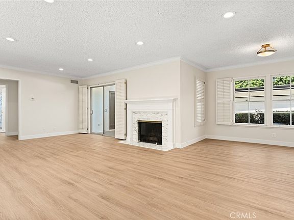 4th image of 681 S Orange Grove Blvd APT 3