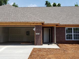 5917 Shepherd Crossing Dr, Louisville, KY 40219