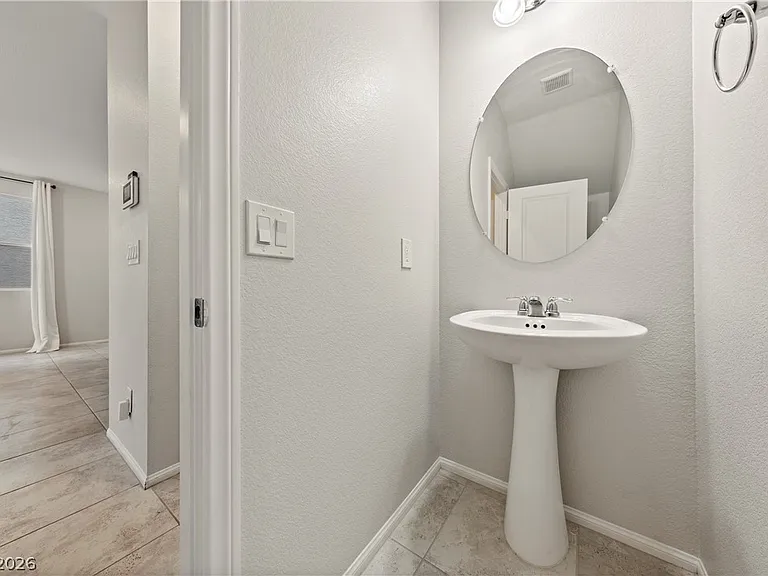 7960 Jaspence St — Photo 18