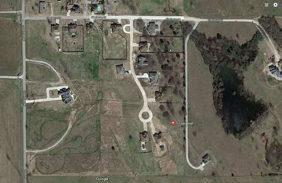 2nd image of 157 Savannah Dr