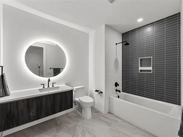 777 3rd Ave N #1502 — Photo 40