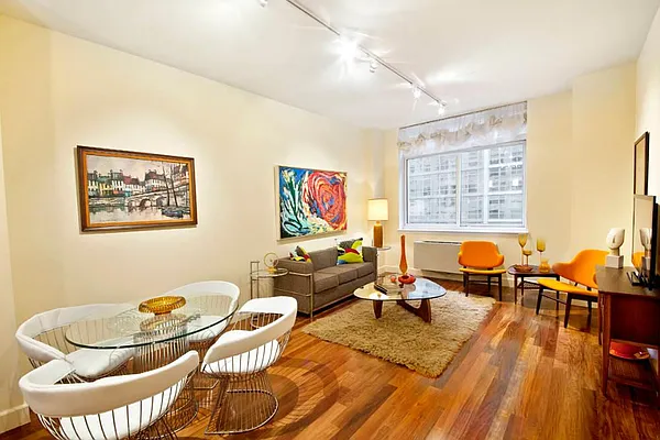 Sold by Town Residential | media 2