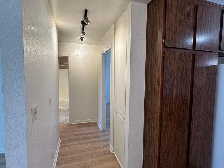 650 W Gonzales Rd #7 — Photo 7