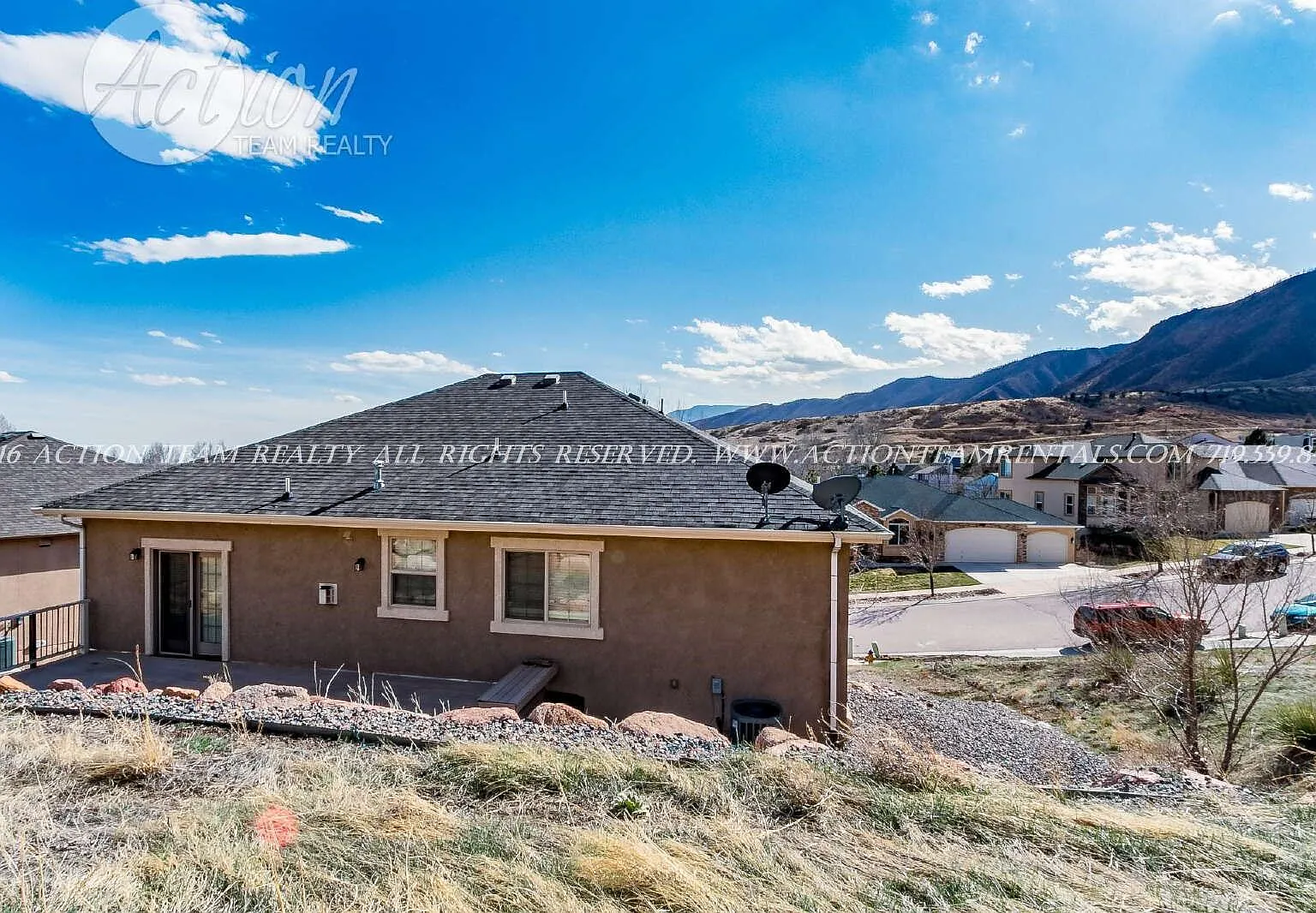 4 bed, 4.0 bath, 2810 sqft, $2,850 — Photo 4