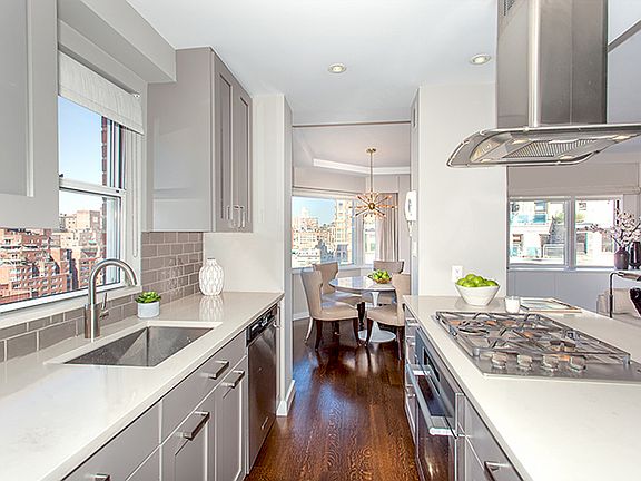 5th image of 174 E 74th St APT 18C