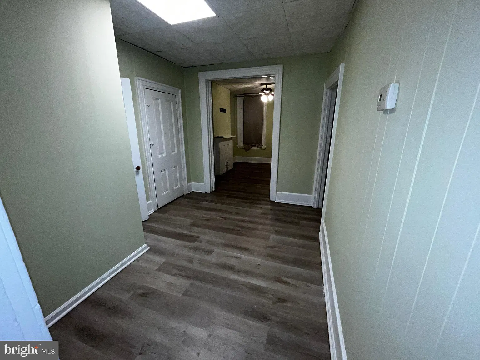 3 bed, 1.5 bath, 1036 sqft, $1,200 — Photo 3