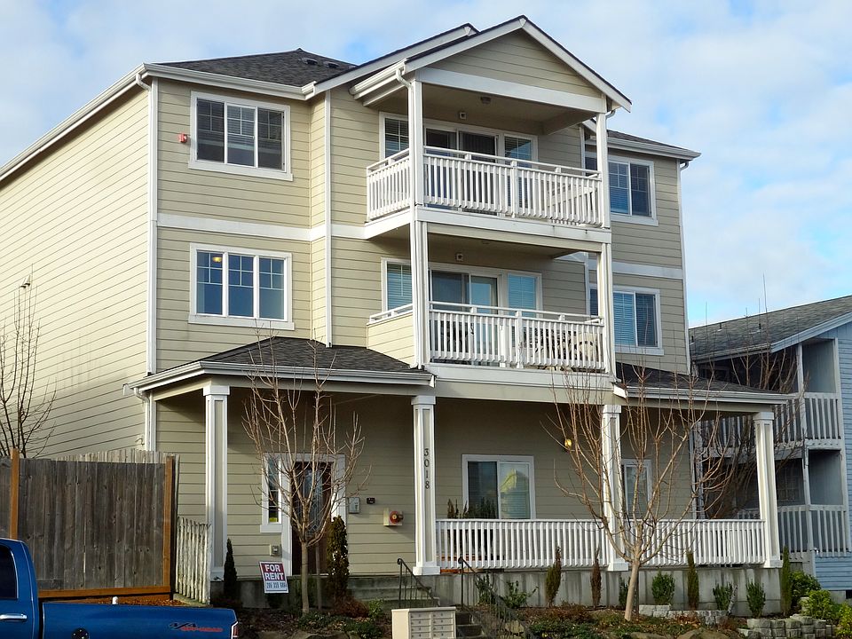 1st image of 3018 W Marine View Dr Unit D