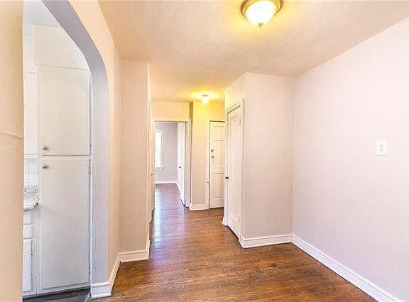 4th image of 4014-4016 Potomac St