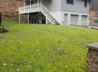 932 Lykins Crk, Pikeville, KY 41501