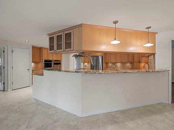 3rd image of 13756 Brynwood Ln