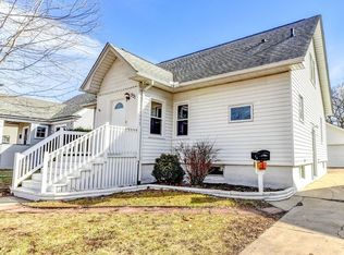 531 Cookane Ave, Elgin, IL 60120