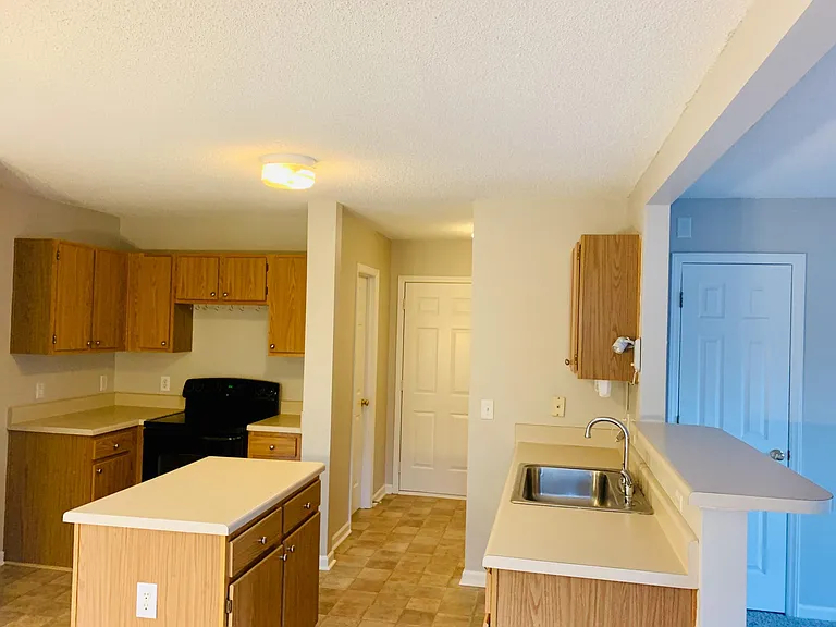 207 Evening Star Dr — Photo 4