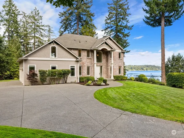 166 Bella Bella Drive, Fox Island, WA 98333