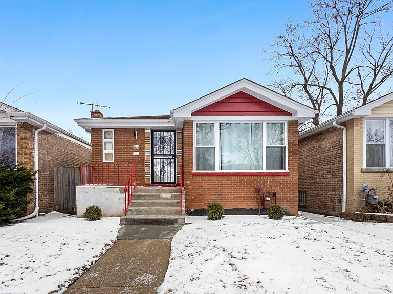 1723 W 75th Pl — Photo 1