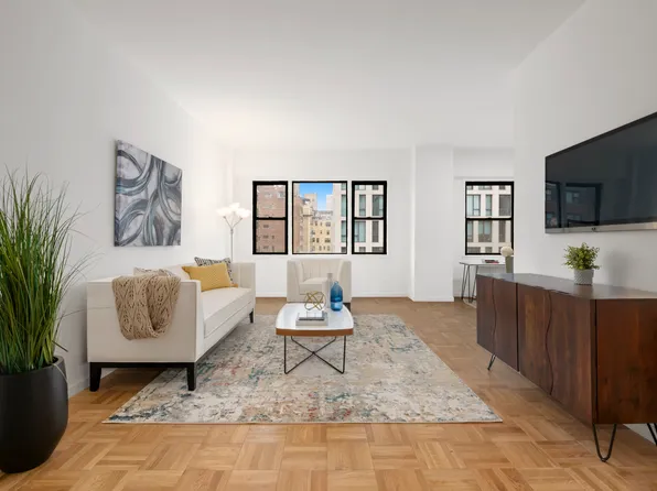 201 East 21st Street 15C image 1 of 7