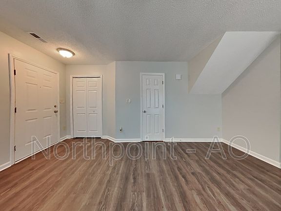 3rd image of 1219 Kendall Dr
