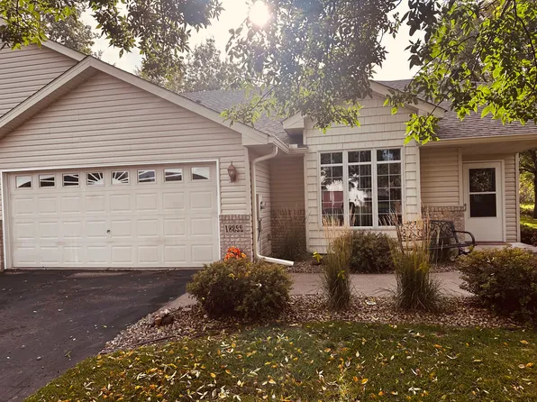 22375 Evergreen Cir, Forest Lake, MN 55025