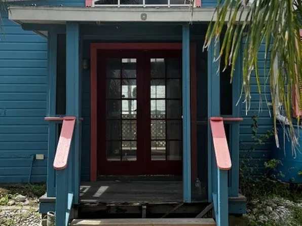 2602 Pine St, Matlacha, FL 33993