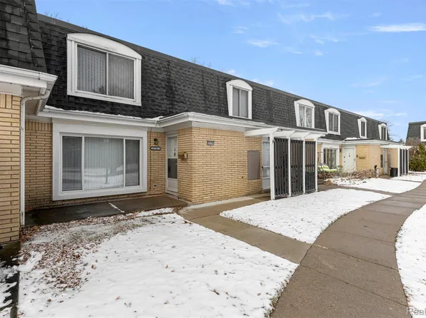 29756 City Center Dr APT 1, Warren, MI 48093