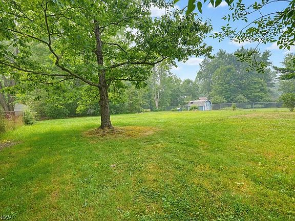 2nd image of 36460 Aurora Rd