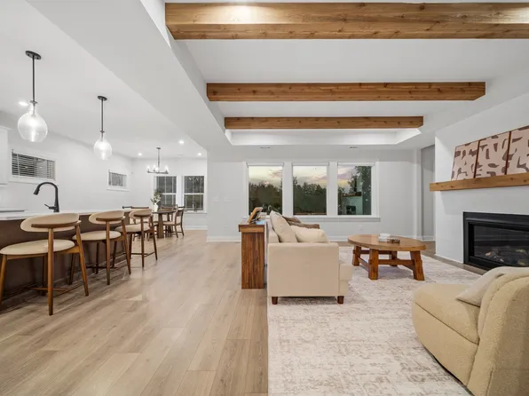 1055 Inez Dr, Smyrna, TN 37167