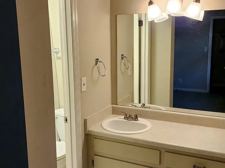Master bed vanity