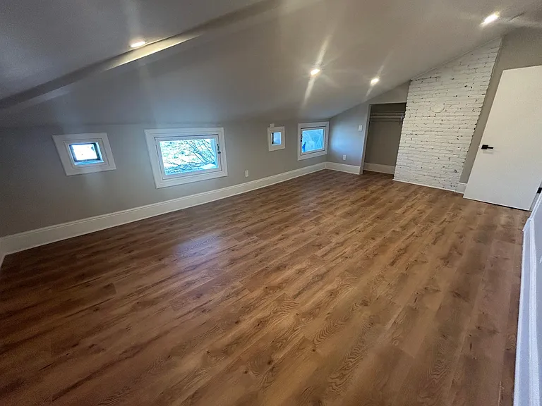 3805 Franklin Blvd #301 — Photo 25