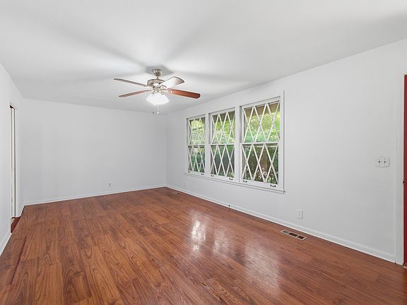 5th image of 4912 Olivia Dr