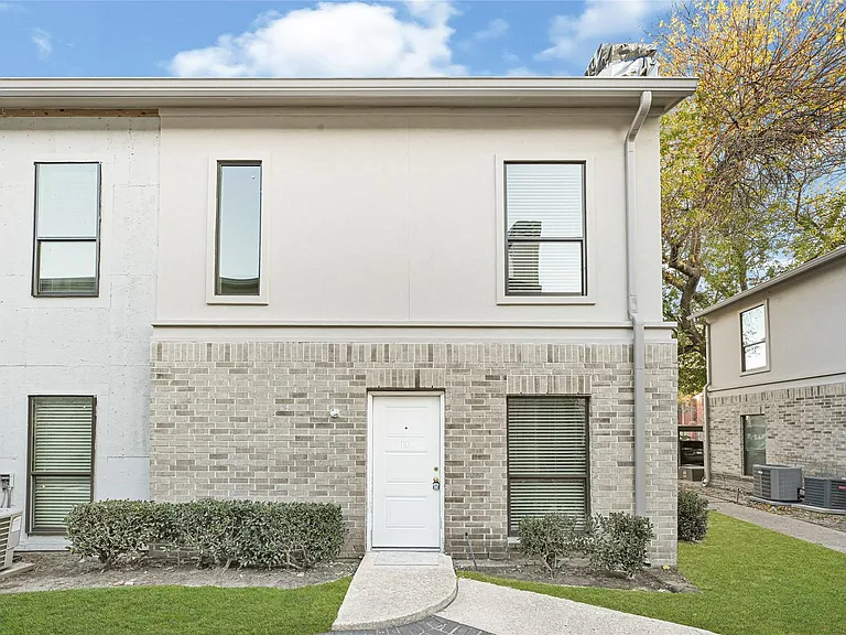 2425 Augusta Dr #29 — Photo 27