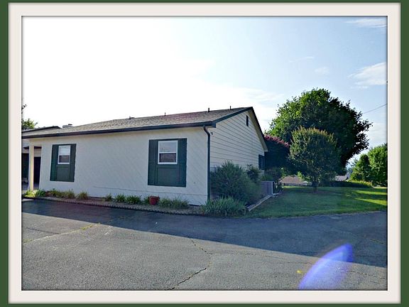 3rd image of 3328 Iron Gate Dr