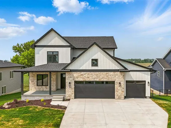 702 Beck Dr, Solon, IA 52333