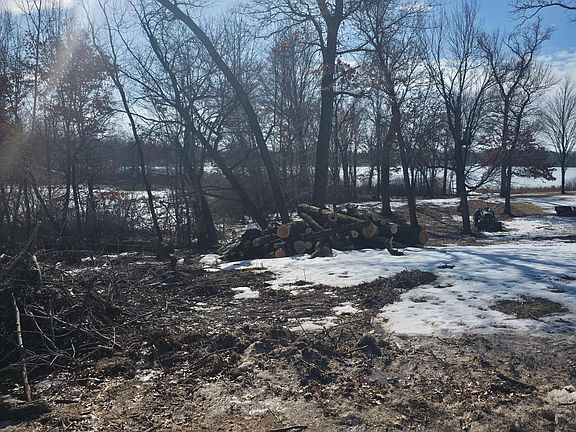 2nd image of 891 Elins Lake Rd SE