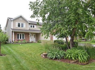 1N360 Purnell St, Carol Stream, IL 60188