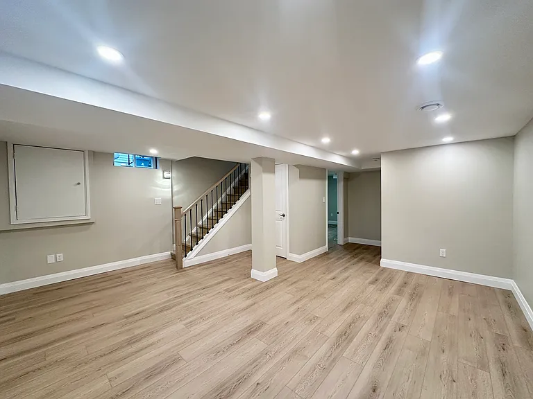 751 Hillcroft St #2 — Photo 5