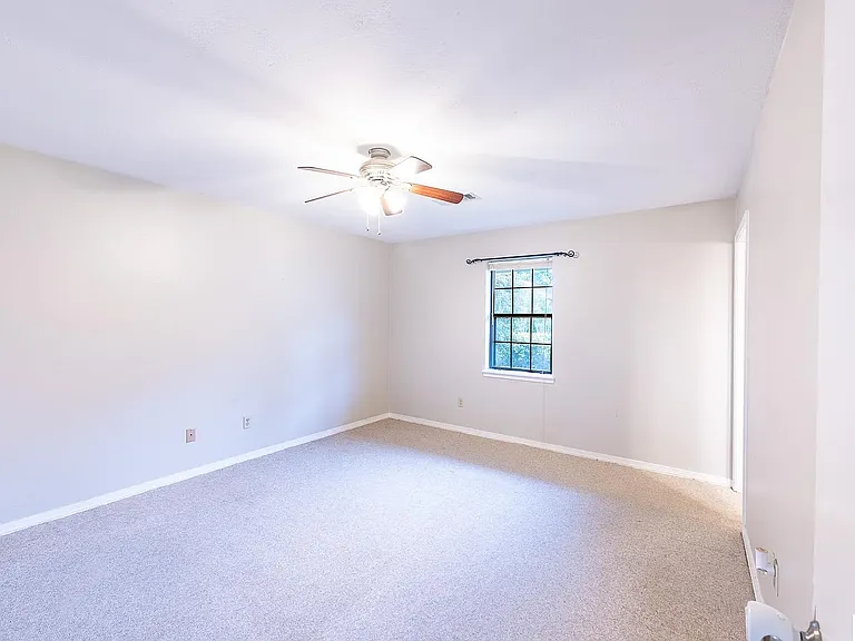 204 Bunker Hill Rd — Photo 8
