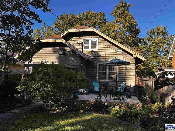 2nd image of 220 Barton Ave
