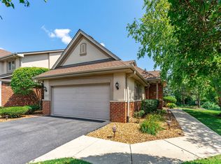 21385 Settlers Pond Dr, Frankfort, IL