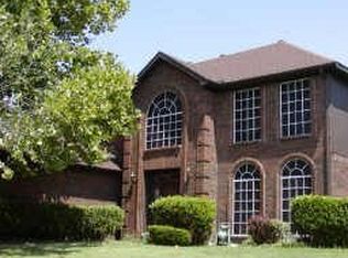 8320 Autumncrest Ct, Dallas, TX 75249