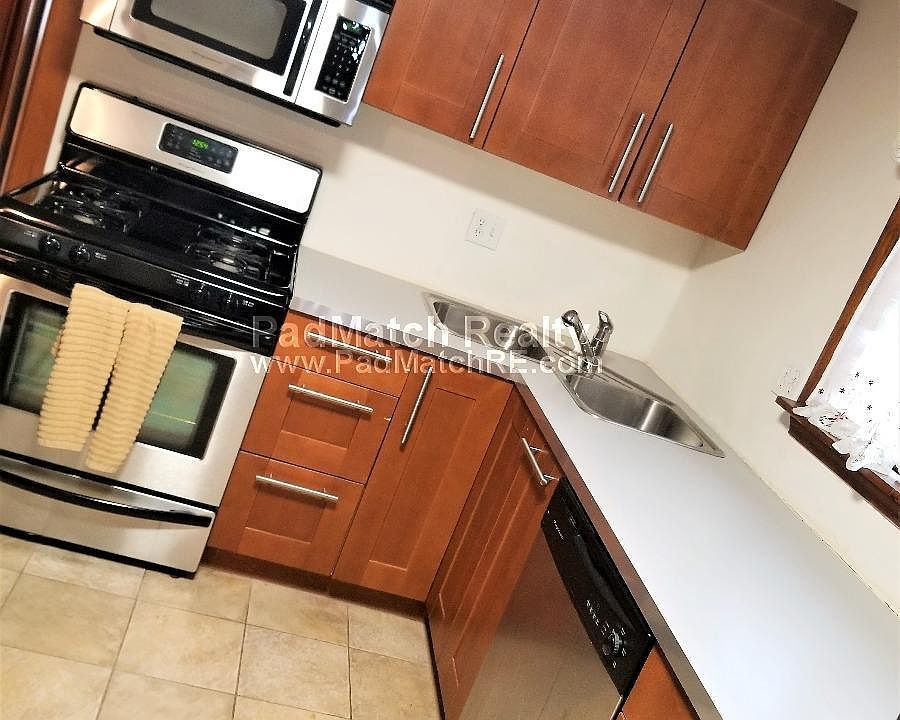 1st image of 6 Francis St #1