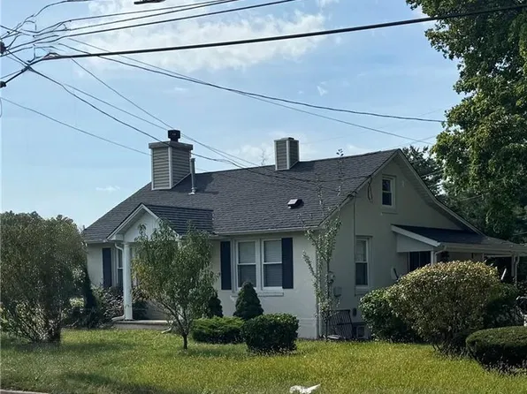69 Dunhams Corner Rd, East Brunswick, NJ 08816