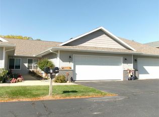 2631 Orchard Dr UNIT 3, Cedar Falls, IA 50613