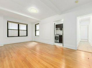 162 W 56th St #RU1002, New York, NY 10019