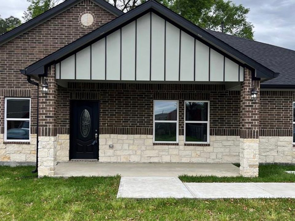 1st image of 2823 Vega St