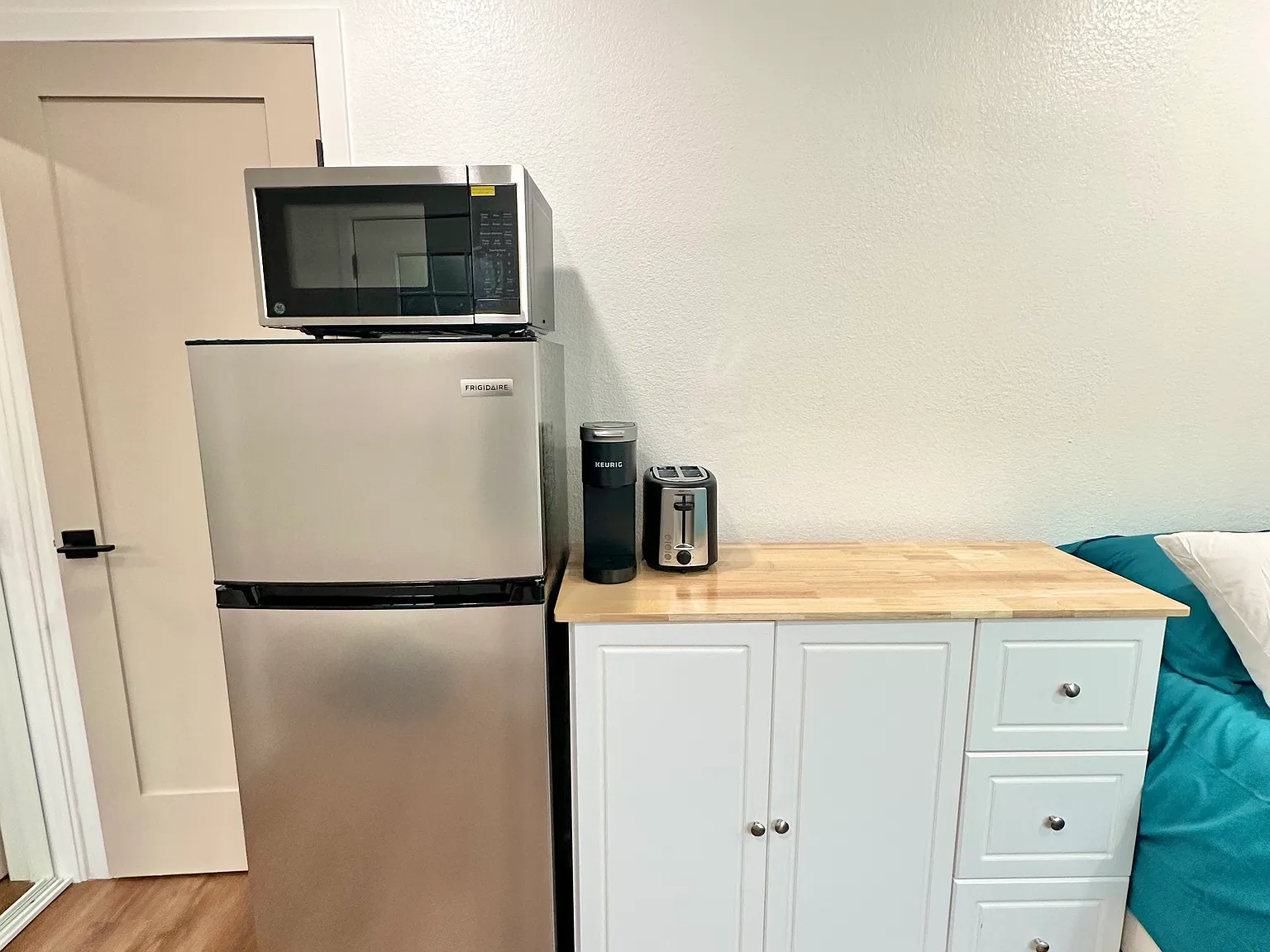Studio, 300 sqft, $1,450 — Photo 4