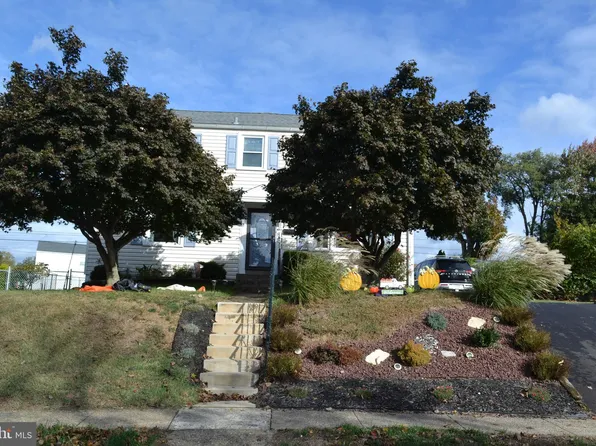 107 Edgar Ave, Aston, PA 19014