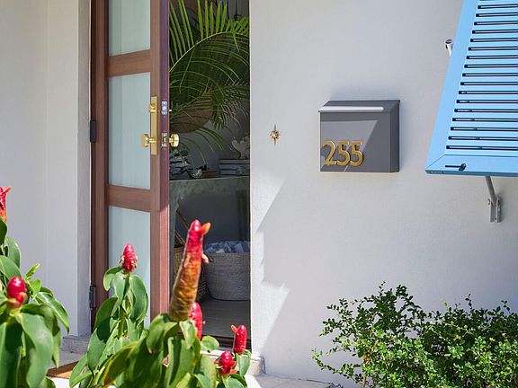 3rd image of 255 Cortez Rd