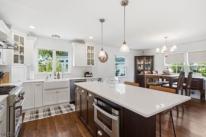 1st image of 42 Sandy Hill Rd