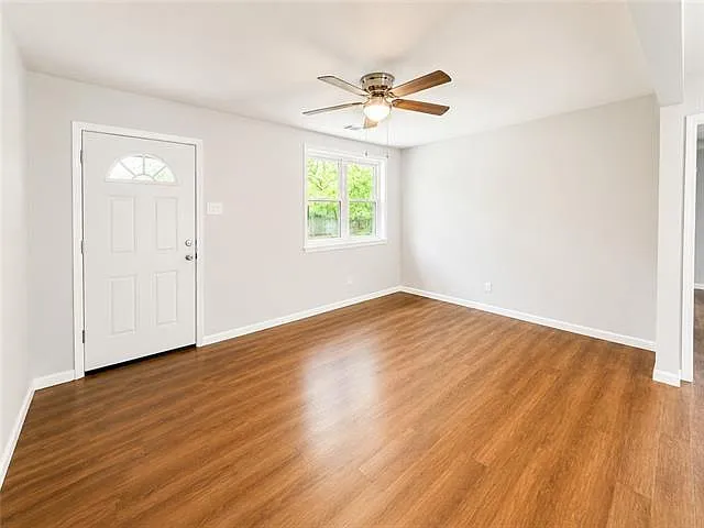 3 bed, 2.0 bath, 1056 sqft, $1,650 — Photo 3