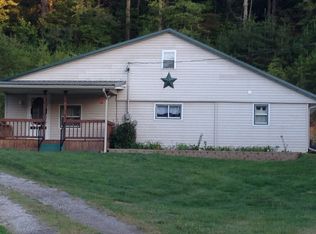 5835 Swartz Mill Rd SE, Sugar Grove, OH 43155